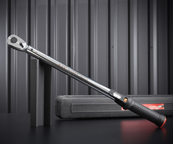 KTC プレセット型トルクレンチ 樹脂ケース付 gw200-04【エヒメマシン】