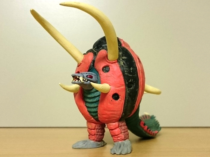 ウルトラマン最終回特集！「HG原色ウルトラ怪獣大百科その5 最終回