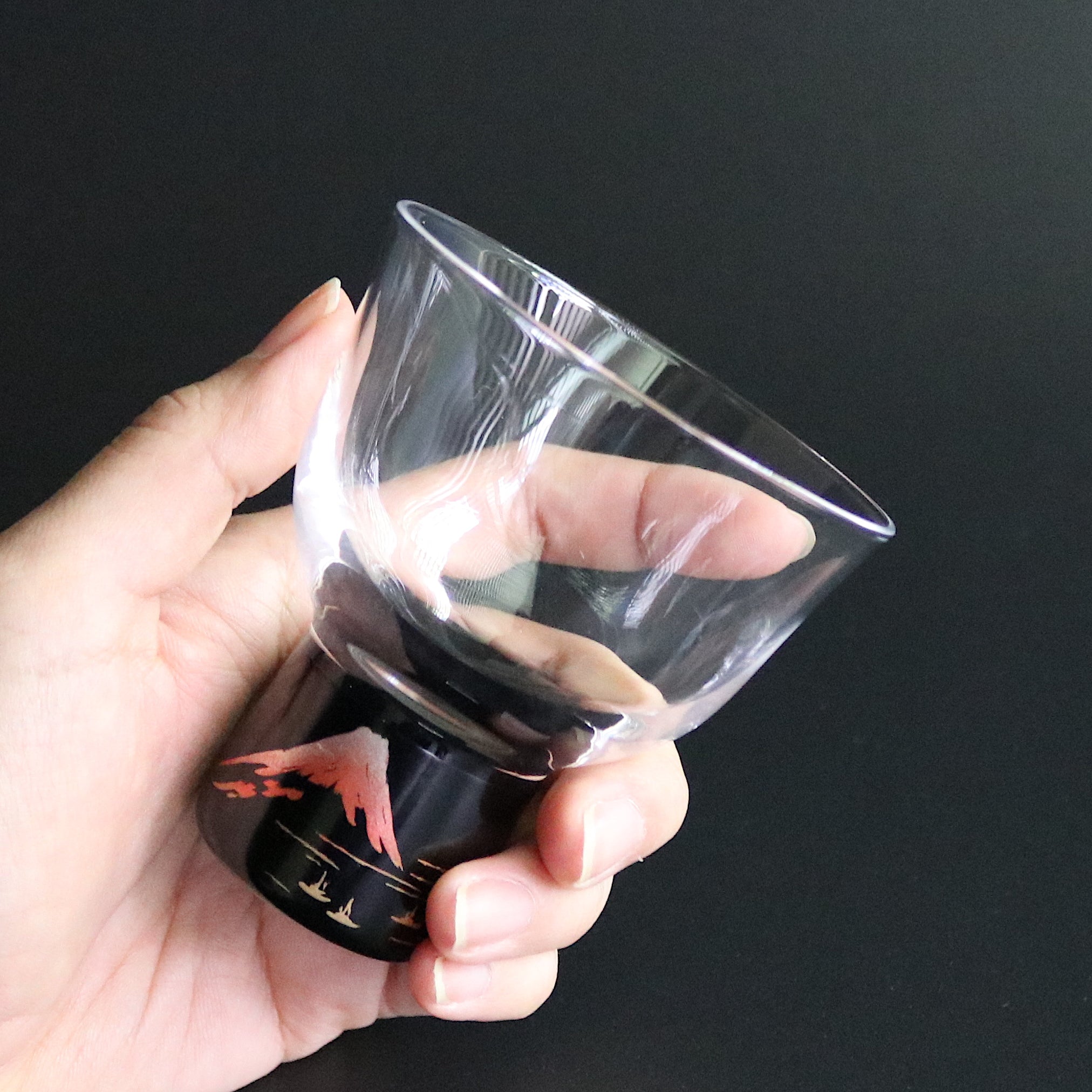 会津塗 冷酒グラス台 | 富士山 | 黒 | 福西惣兵衛商店