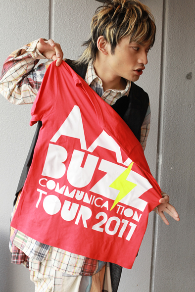 AAA “Buzz Communication”Tour 2011”ツアーグッズ特集｜mu-mo ショップ