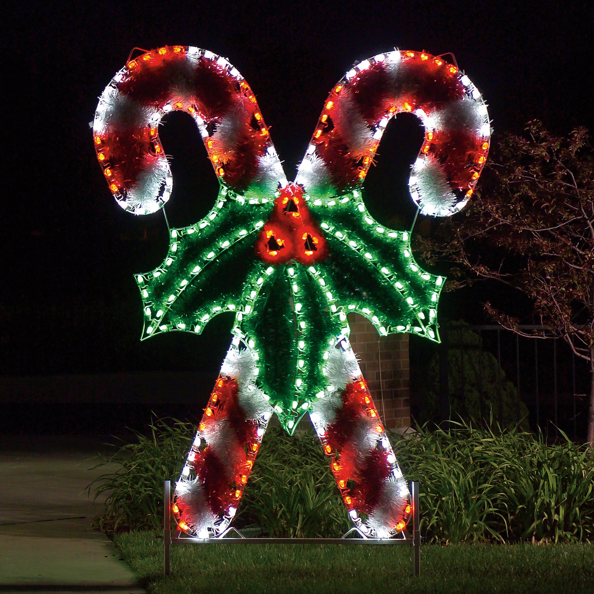 Commercial 8' Crossed Candy Canes, C7 LED Lighting – HolidayLights.com