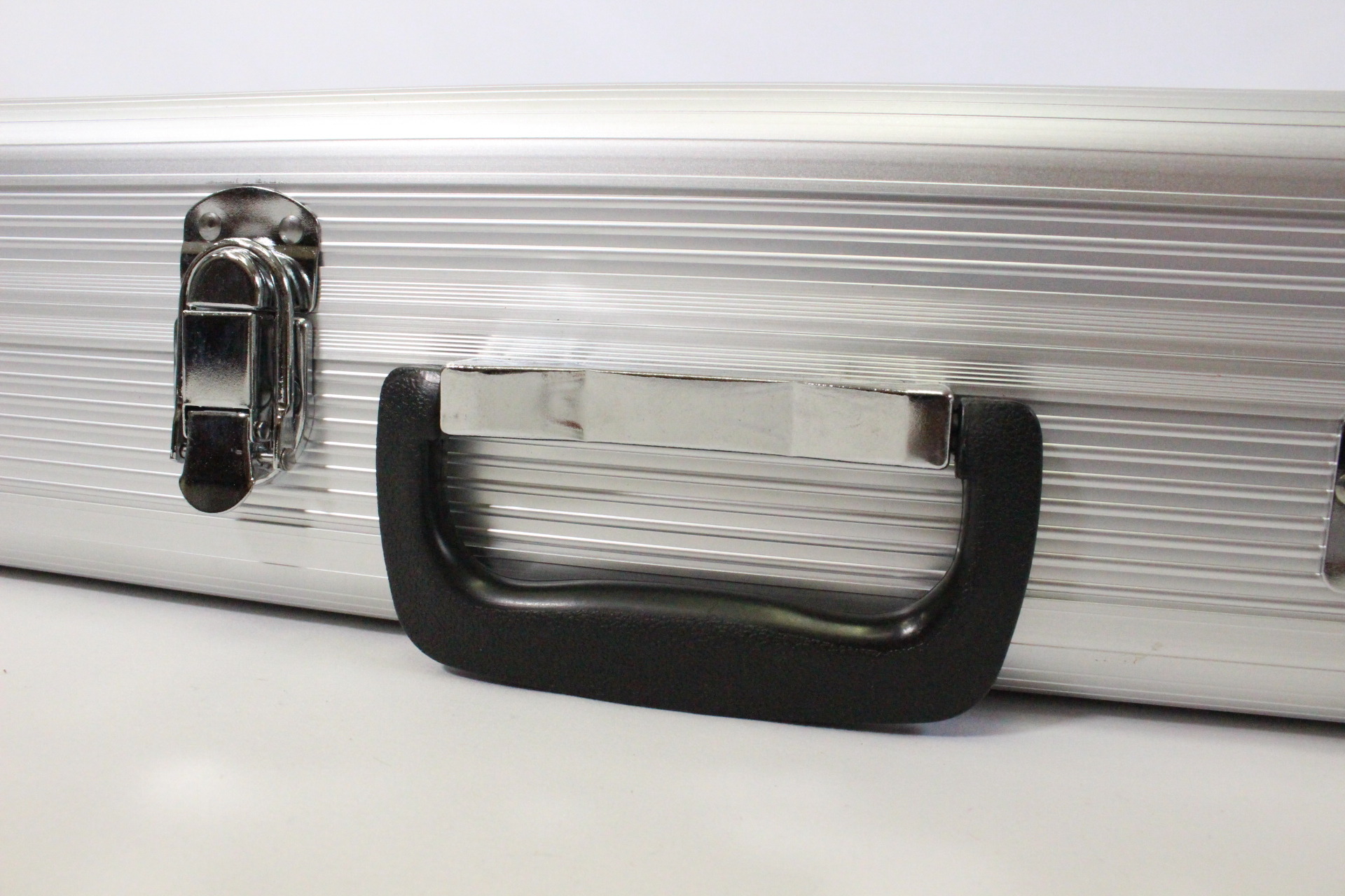 A100 三線用ハードケース（外装アルミ製） 三線・木工品の販売｜宮古木工芸