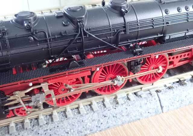 ミニトリックスのBR01蒸気機関車: 光山市交通局のブログです