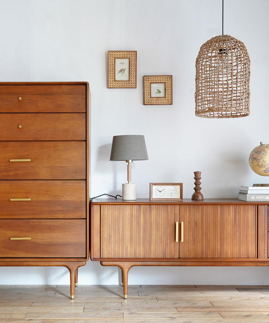 JULIE ハイチェスト ダークブラウン - 北欧ヴィンテージデザインの収納