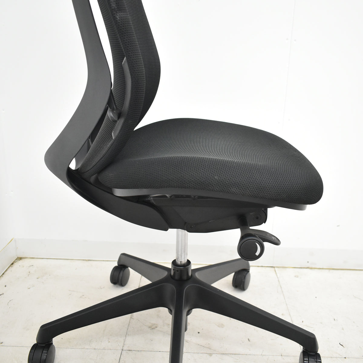 中古】オカムラ シルフィー ハイバック 肘なし バックカーブアジャスト