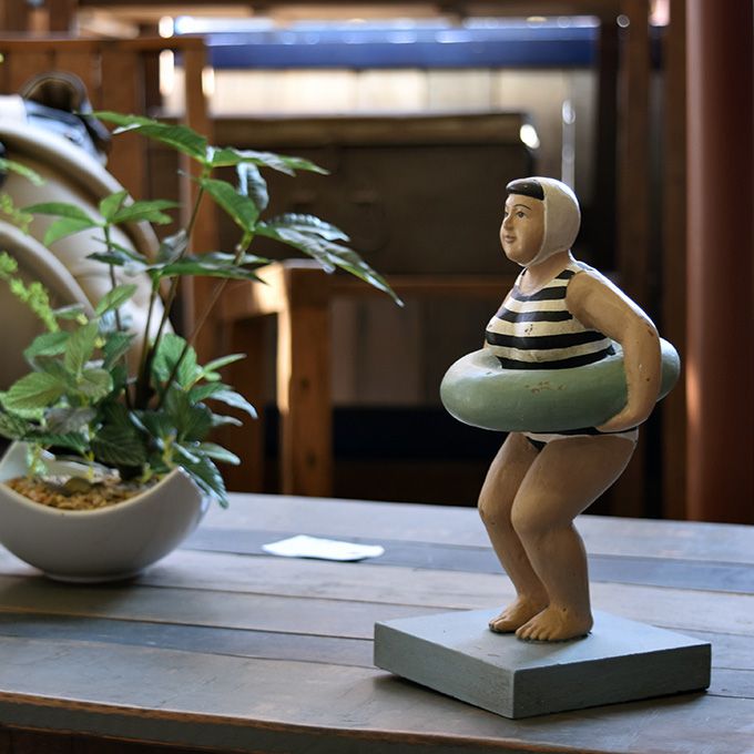 楽天市場】置物 ビーチマダム おもしろ雑貨 マリン雑貨 飾り 海 プール