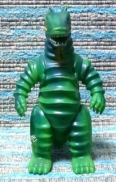 マグマ大使ソフビ