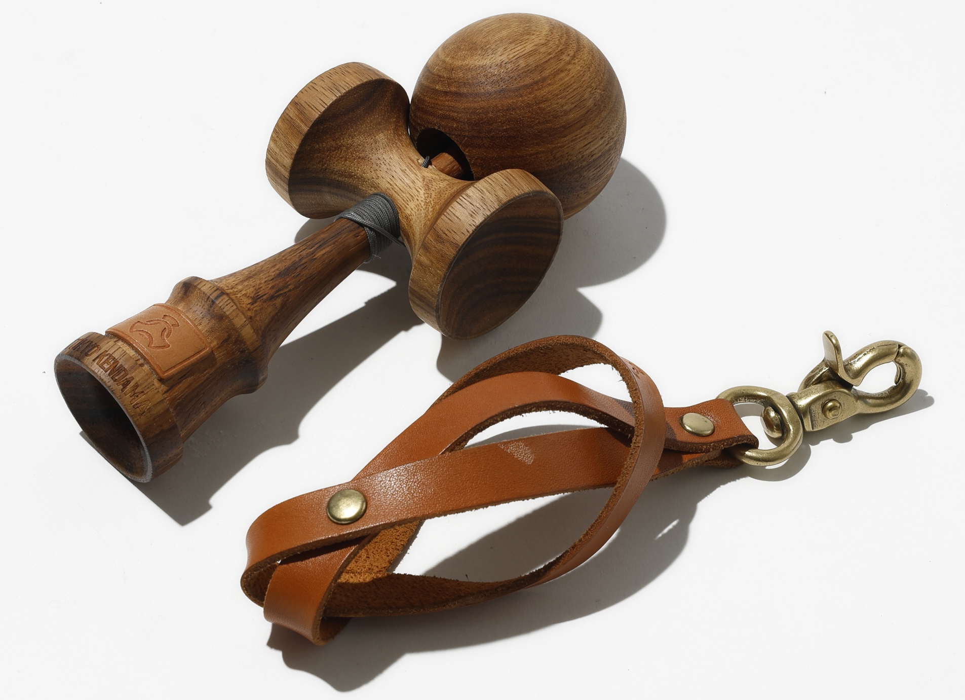 育て甲斐あり！ 経年変化を楽しめるけん玉。【ポチっと買いの達人 #22