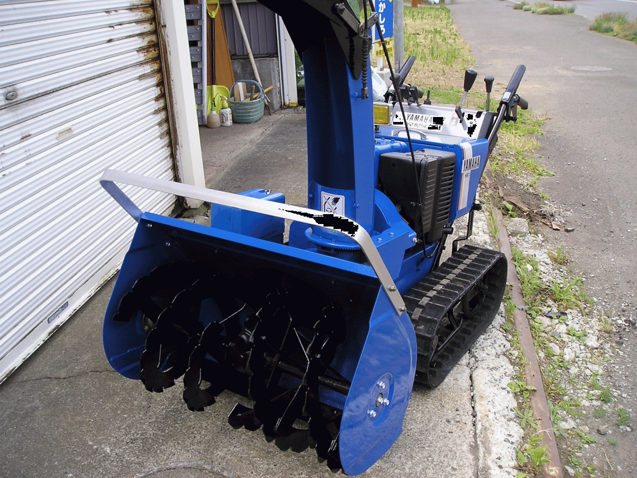 除雪機 ヤマハ 8馬力除雪機 YT－875E HST除雪機 全塗装で整備