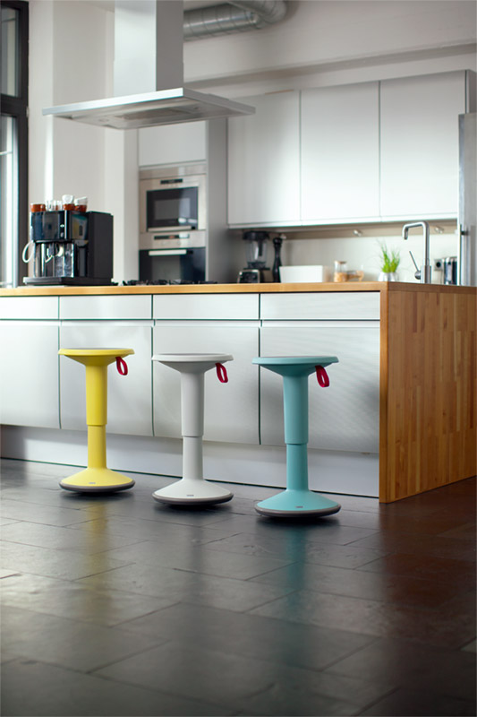 interstuhl（インタースツール）UP IS1アップ スツール ニューレッド