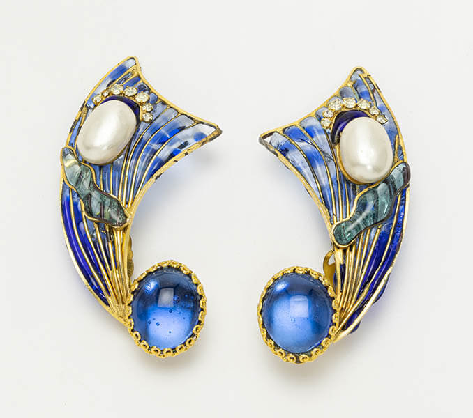 開館20周年記念展 コスチュームジュエリー 美の変革者たち シャネル