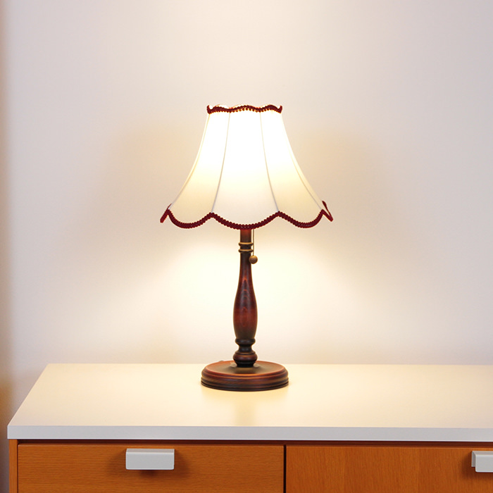 Antique スタンドライト | チョコレート92R・A｜照明のライティング