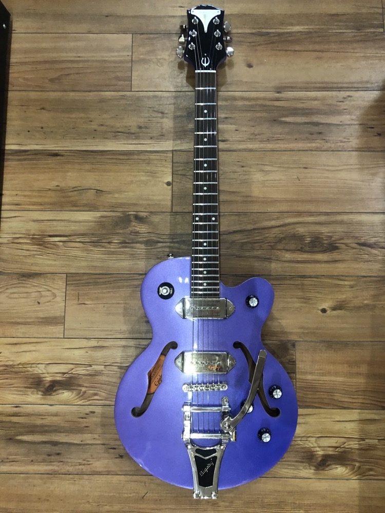 Epiphone Wildcat Hollowbody In Limited Blue Royale aka Purple