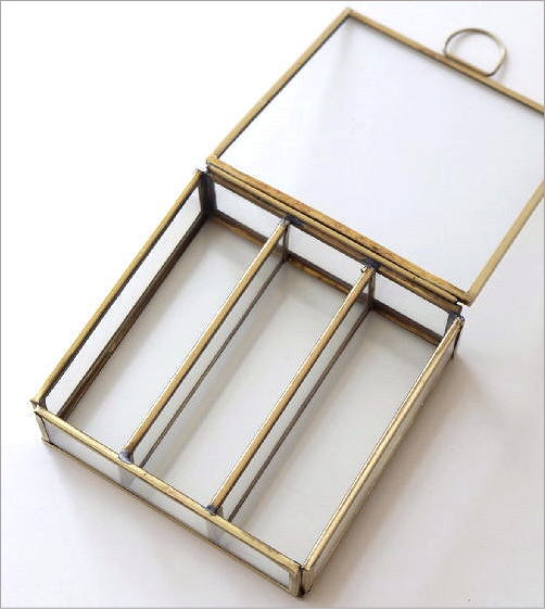 ガラスケース 卓上 小物入れ 蓋付き 仕切り 収納 真鍮 アンティーク