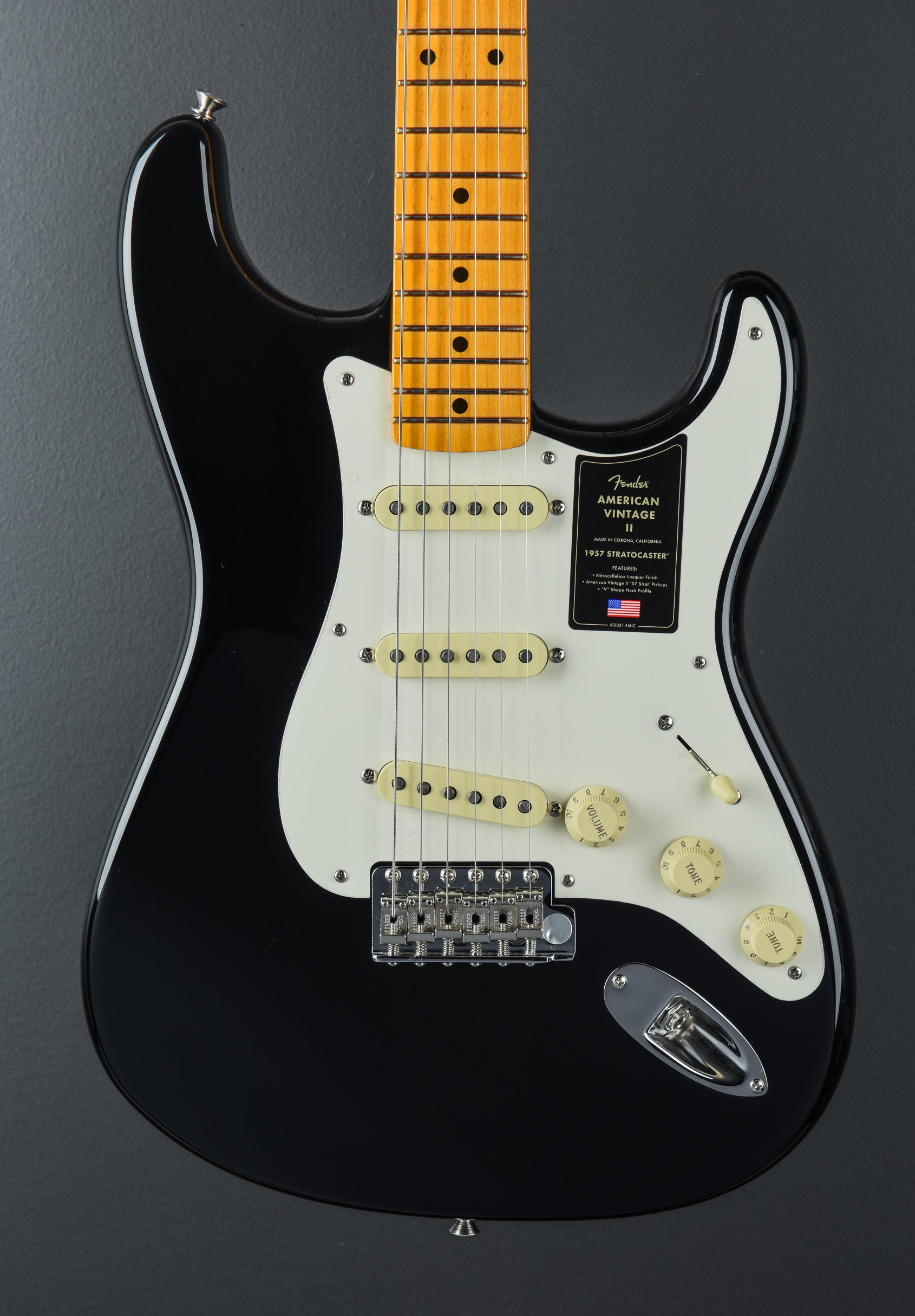 American Vintage II 1957 Stratocaster - Black – Dave's Guitar Shop