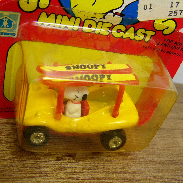 アビバ☆ミニダイキャスト スヌーピー☆DEALERSHIP
