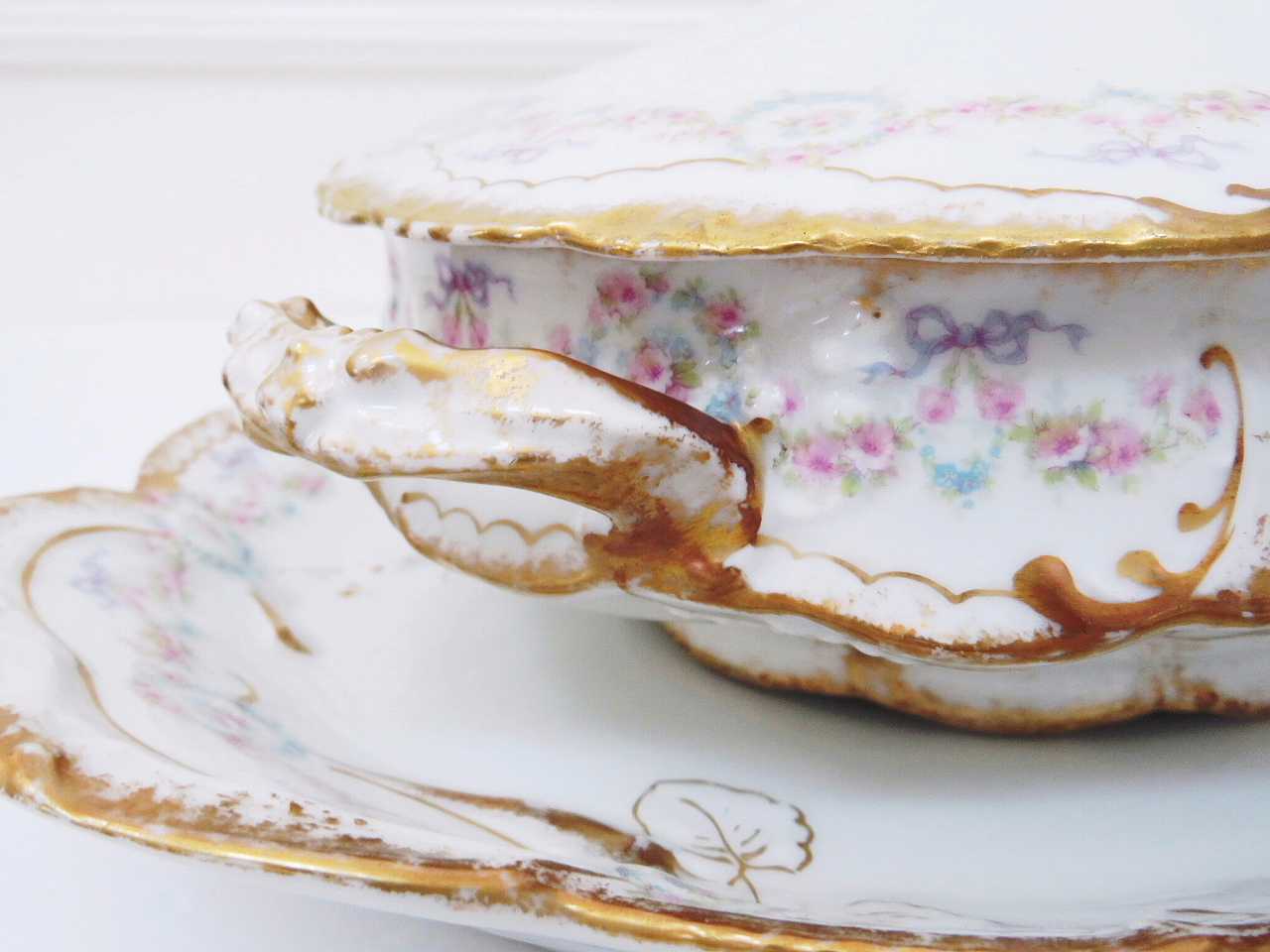 リモージュ アヴィランド 330 スーピエール - 薔薇と天使のアンティーク