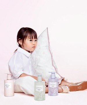 ベビー ディオール」のビューティーラインが誕生、フローラルムスクが