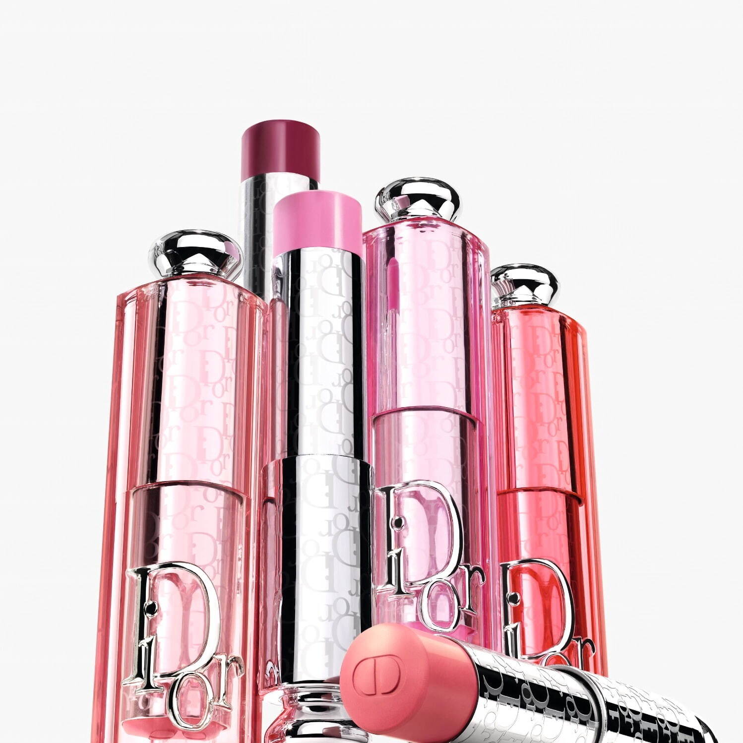 ディオール2025年秋コスメ、“色が変わる”スティック型チーク「ロージー