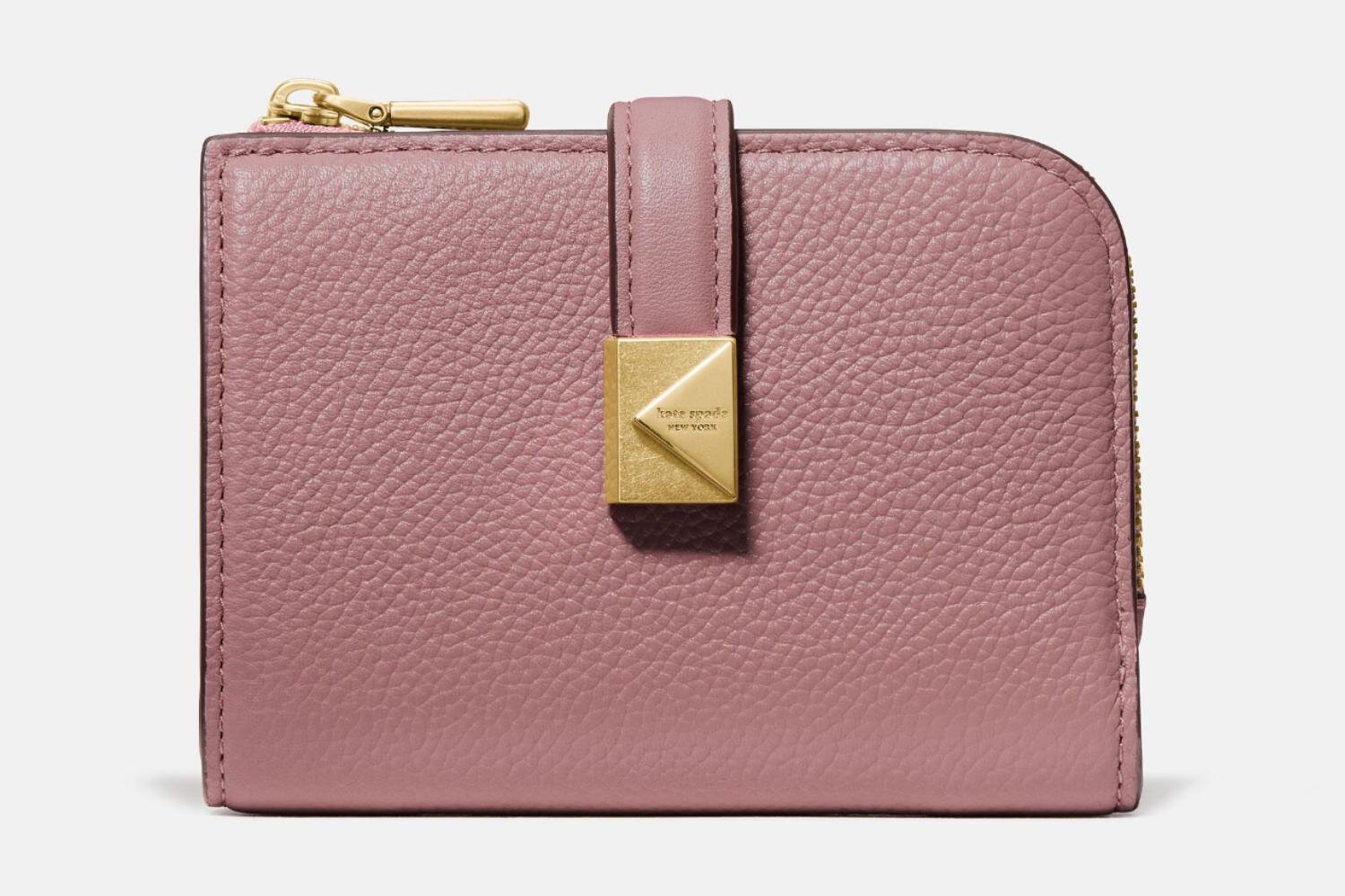 ケイト・スペード25年秋小物、くすみピンクの“Kハードウエア”付き