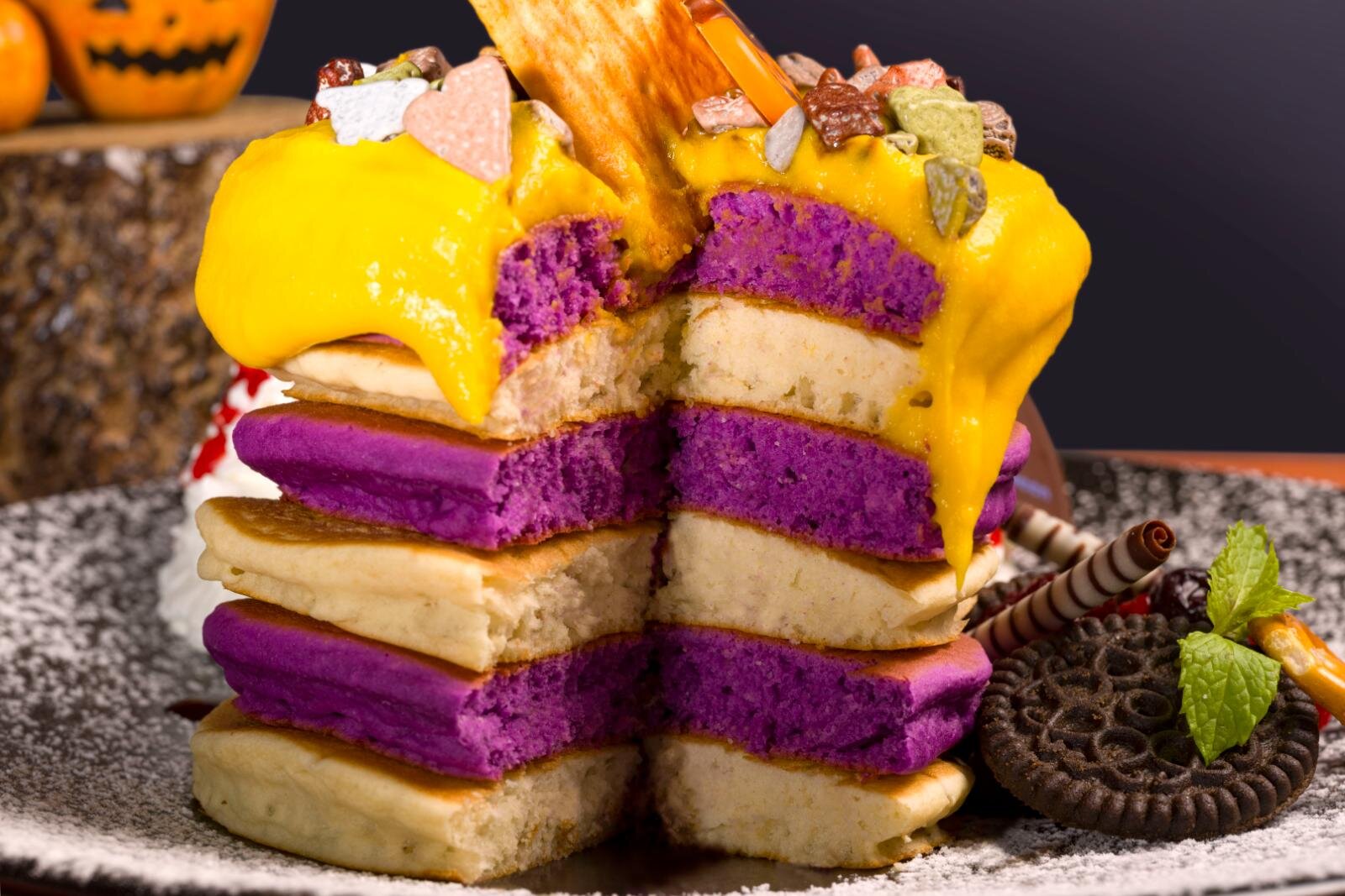 エッグスンシングス「ハロウィンナイトパンケーキ」濃厚かぼちゃ