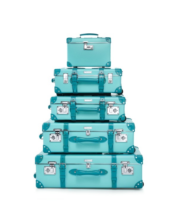 ティファニー×グローブ・トロッターのレザートラベルケース、上品な