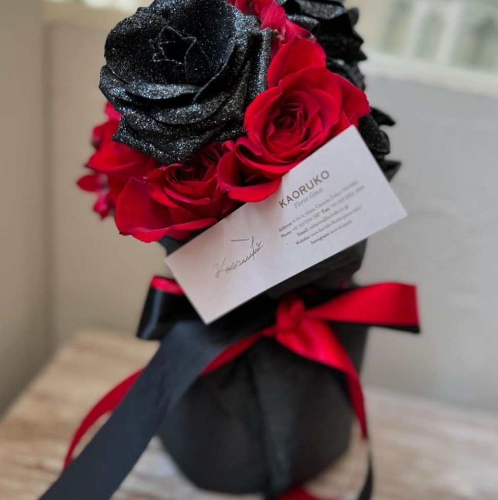 茶色｜フローリスト銀座のご案内｜KAORUKO Florist Ginza