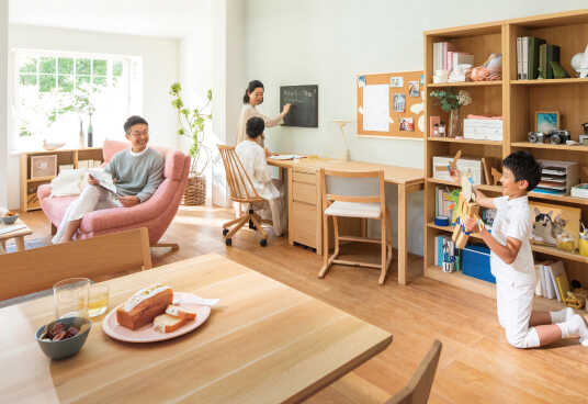 学習机・勉強机ならカリモク家具｜国産家具メーカーのカリモク家具