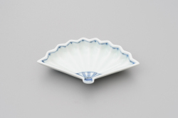 扇型小皿・有田焼渓山窯の小皿です。