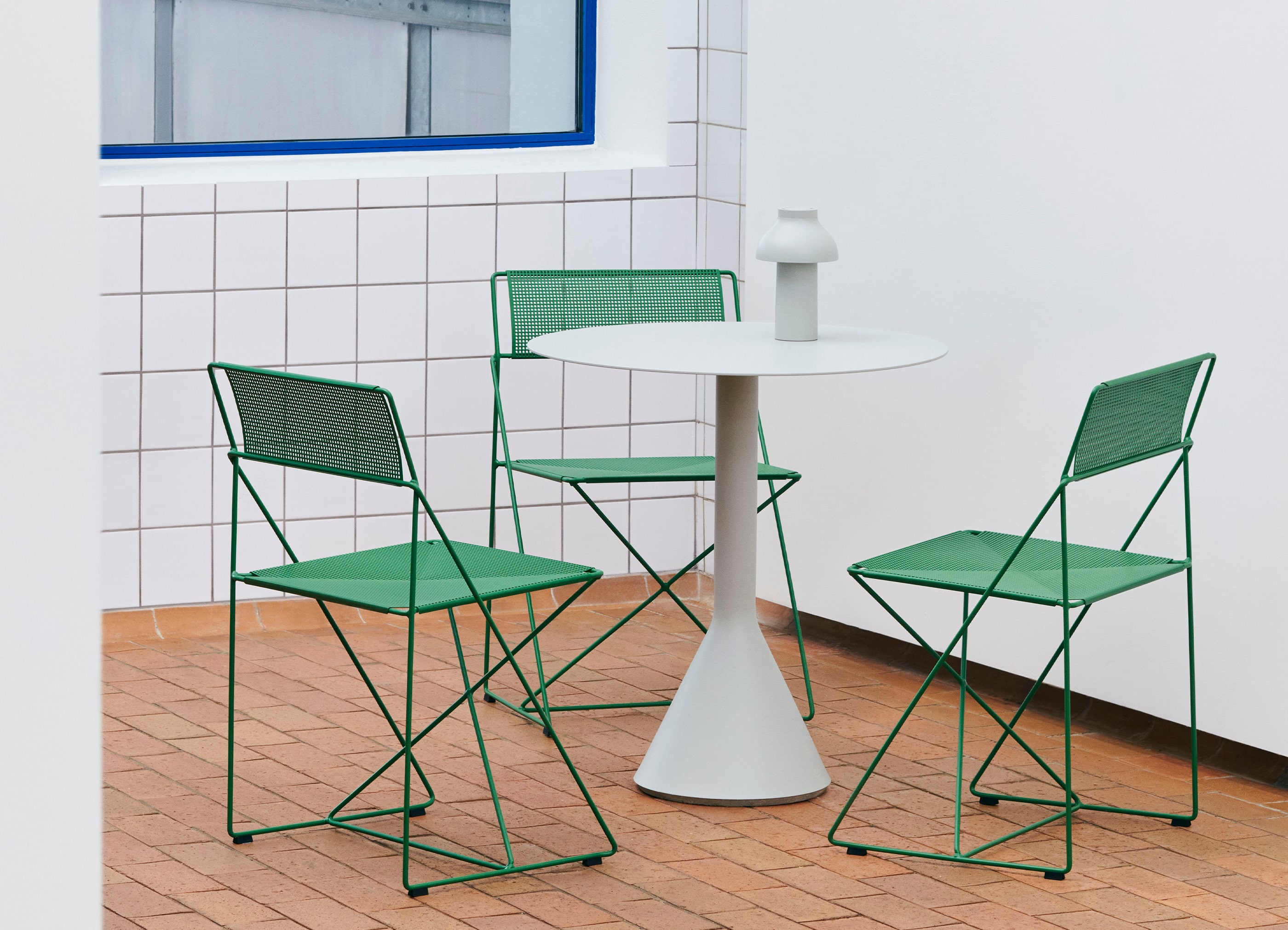 X-LINE CHAIR - チェア | 【公式】HAYオンラインストア