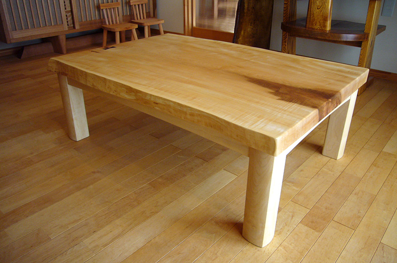 栃（トチ）無垢一枚板 こたつ座卓：ダイニングテーブルや手作り家具の
