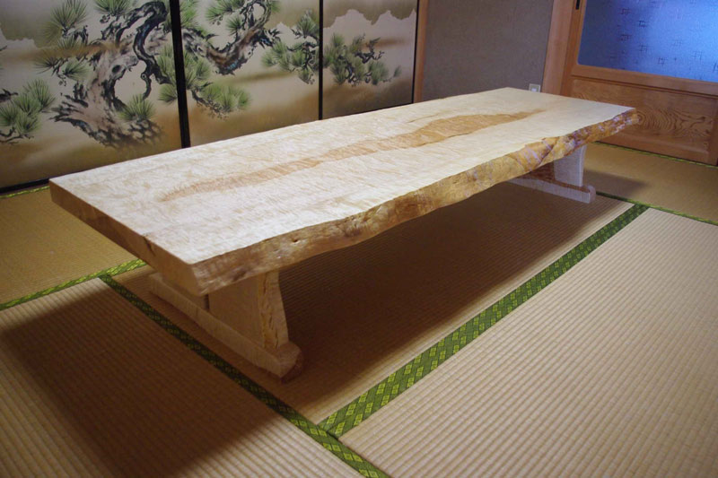 極上杢栃（トチ）無垢一枚板座卓：ダイニングテーブルや手作り家具の