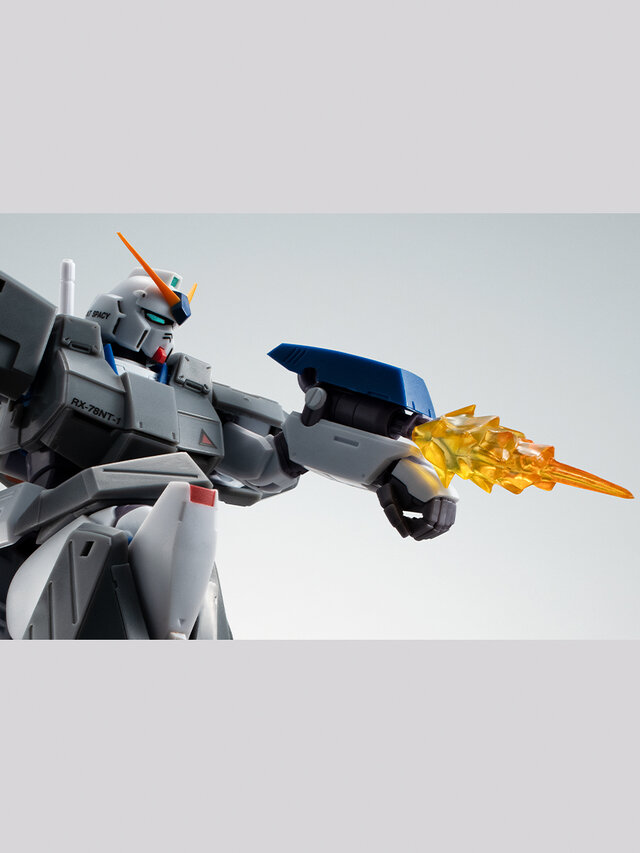 ポケットの中の戦争より「ROBOT魂 ガンダムNT-1」がチョバム・アーマー