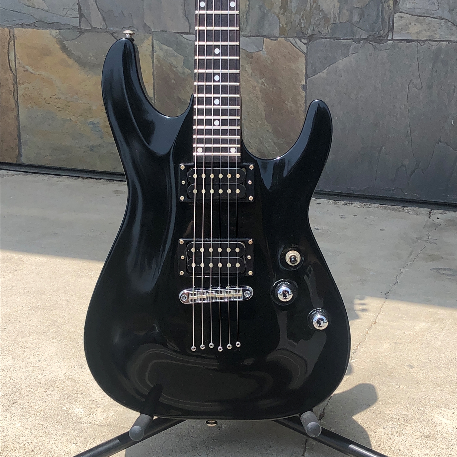 Instrumental Music - Used Schecter Omen-6 with Hard Case