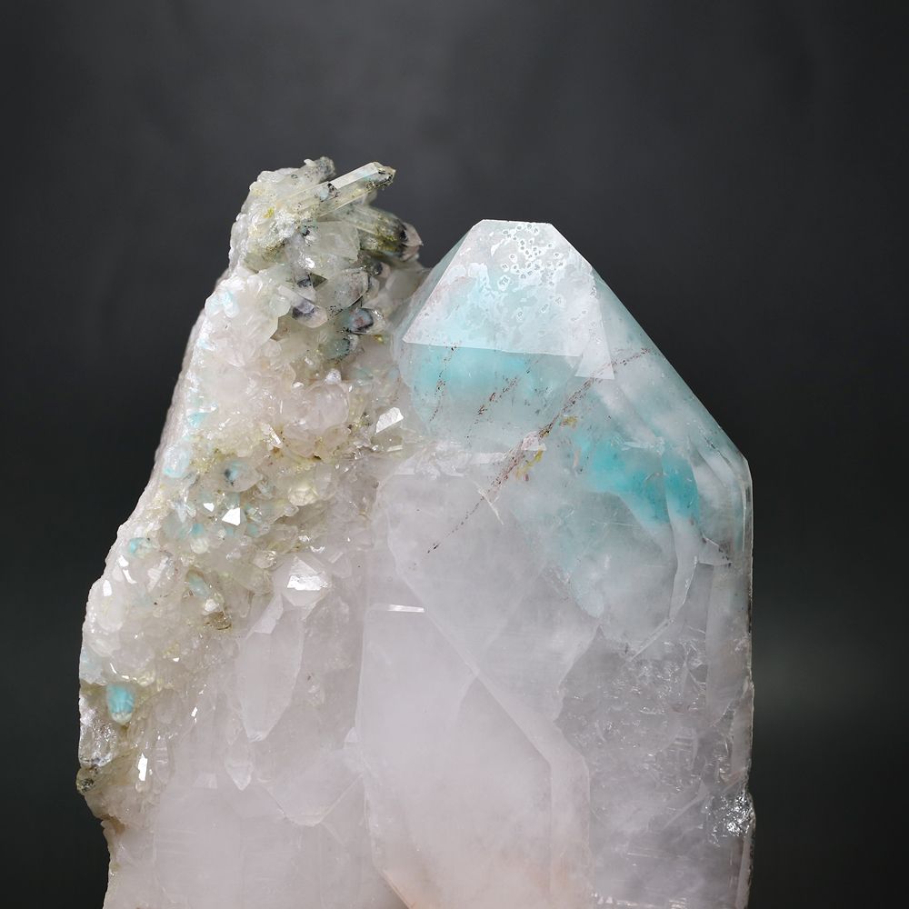 激レア]アホーアイトインクォーツクラスター/原石（全長約174mm