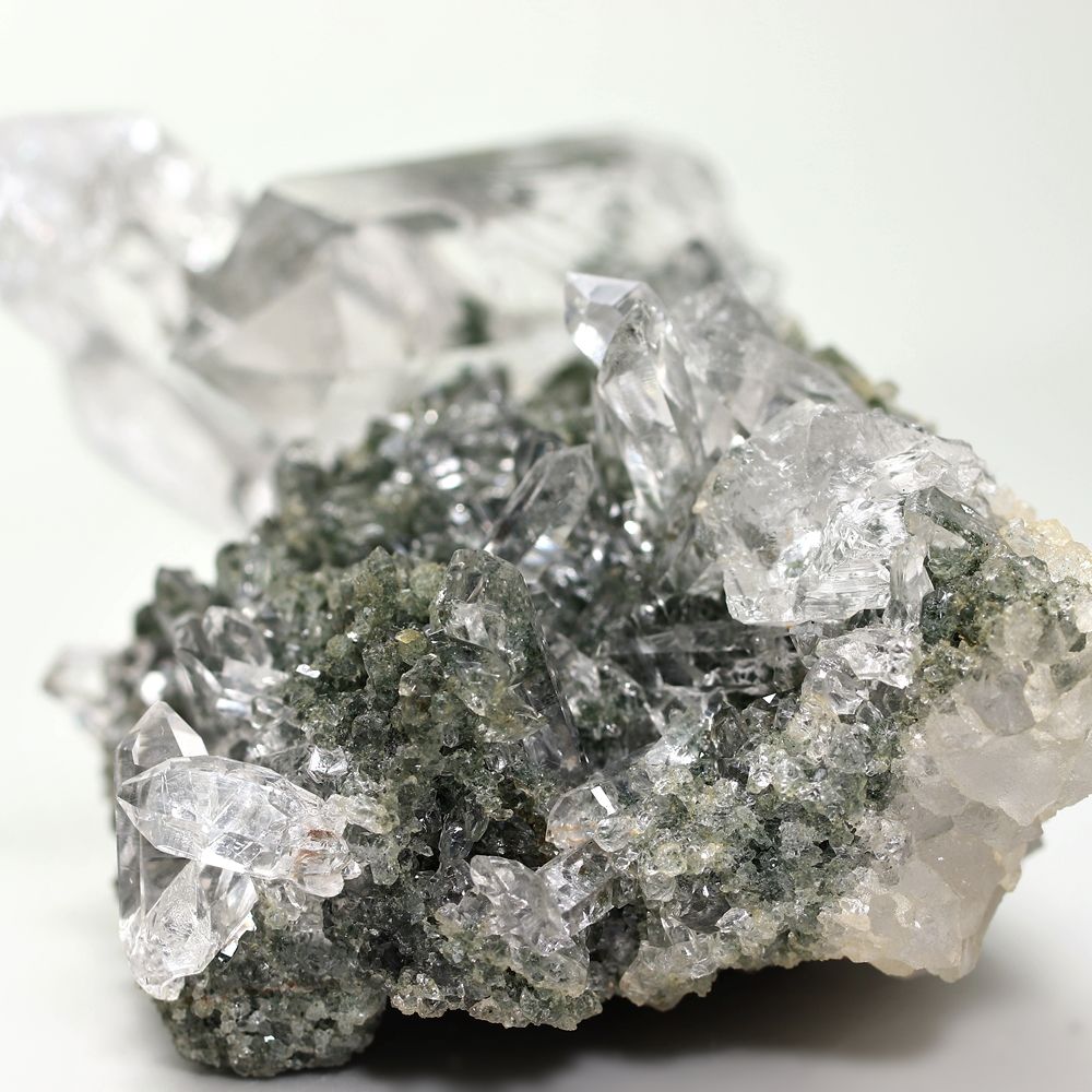 トップクォリティ]インド/マニハール産ヒマラヤ水晶クラスター（341g