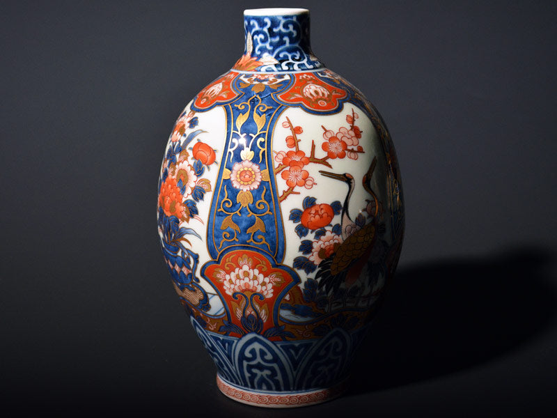 献上手古伊万里焼】花瓶 染錦本金花籠夫婦鶴図