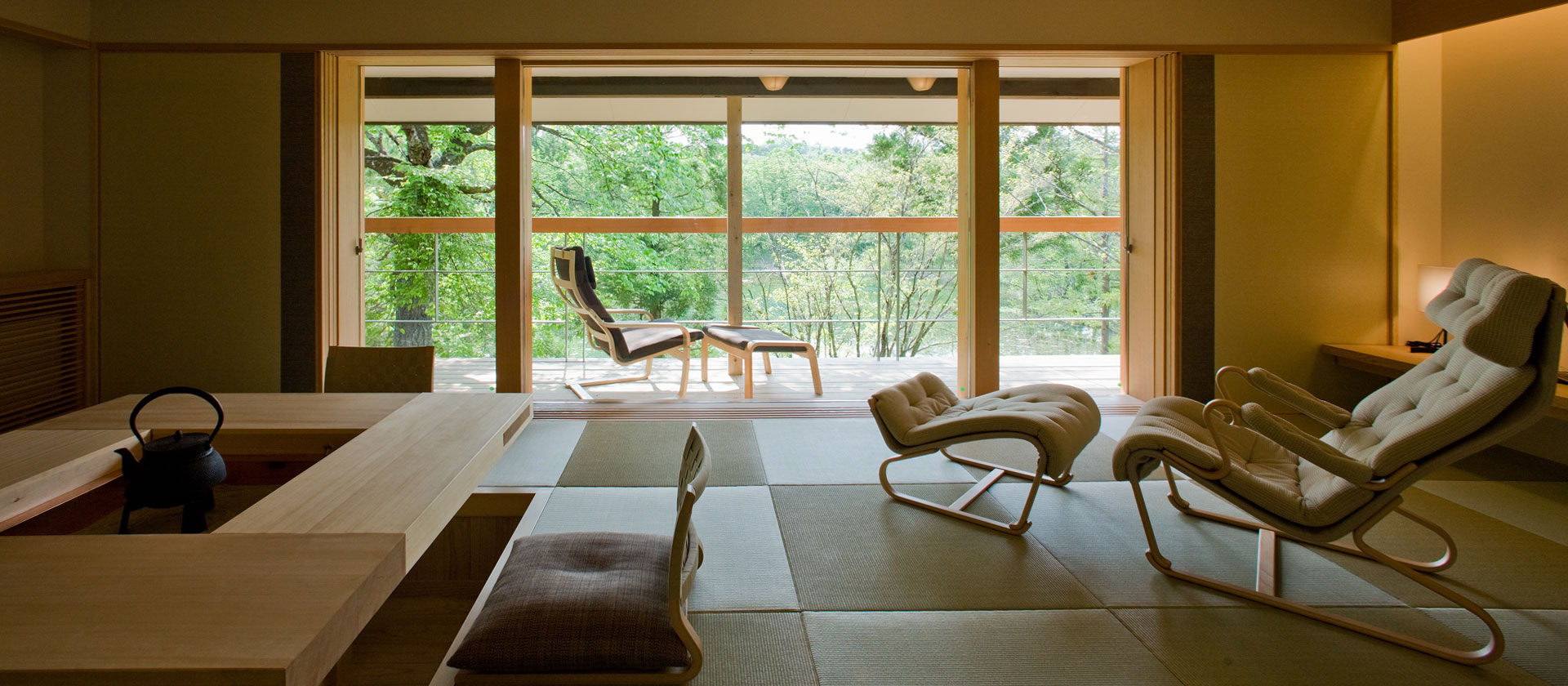 和にも洋にもキマるモーダエンカーサのTVボード【kyoto