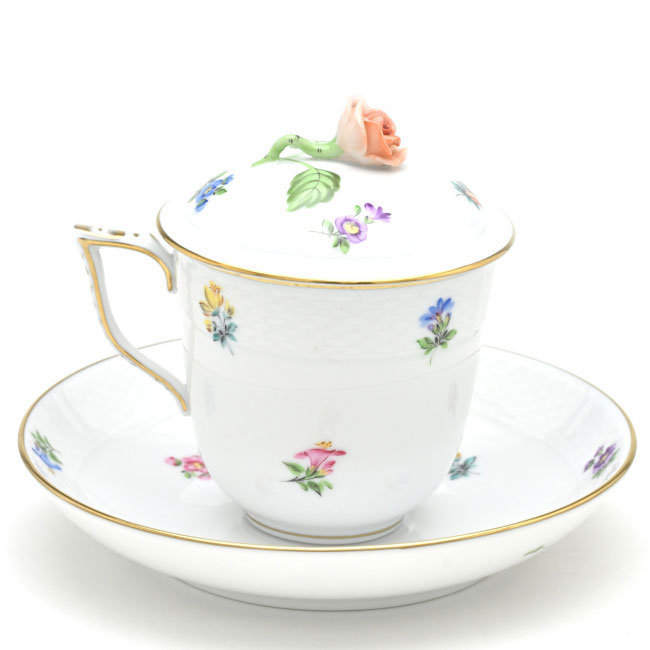 ヘレンド(Herend) 蓋付きカップ&ソーサー(200cc)薔薇飾り ミルフルール