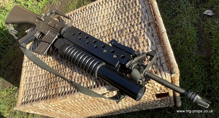 M16E1-ASSAULT MODEL RIFLE MGC Original Film Prop MGC (ModelGuns