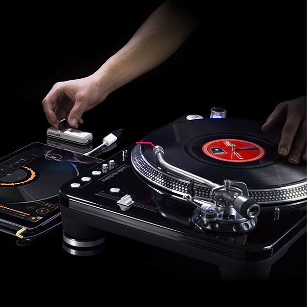 Mixfader (EDJ-MIXFADER) 世界初のワイヤレスポータブルフェーダー の