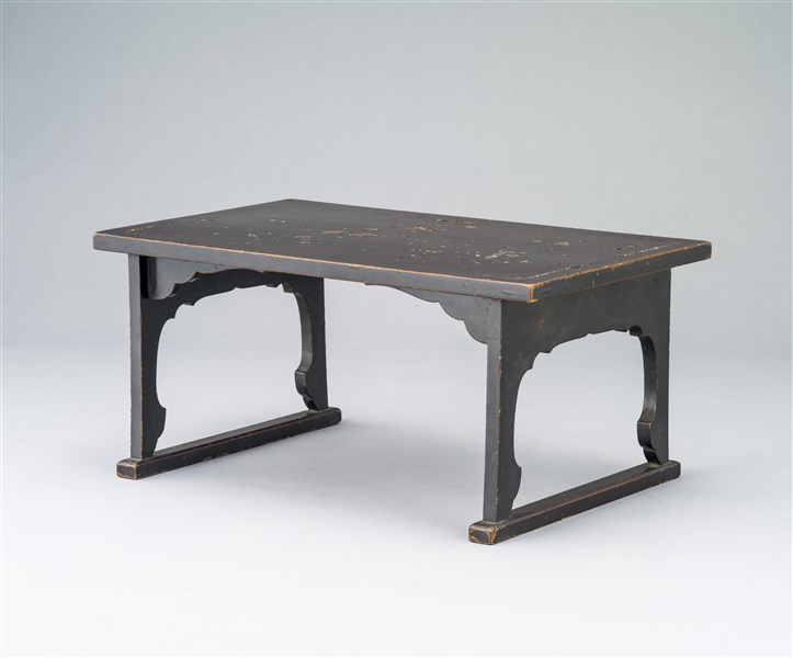 東大寺二月堂机 - MIHO MUSEUM