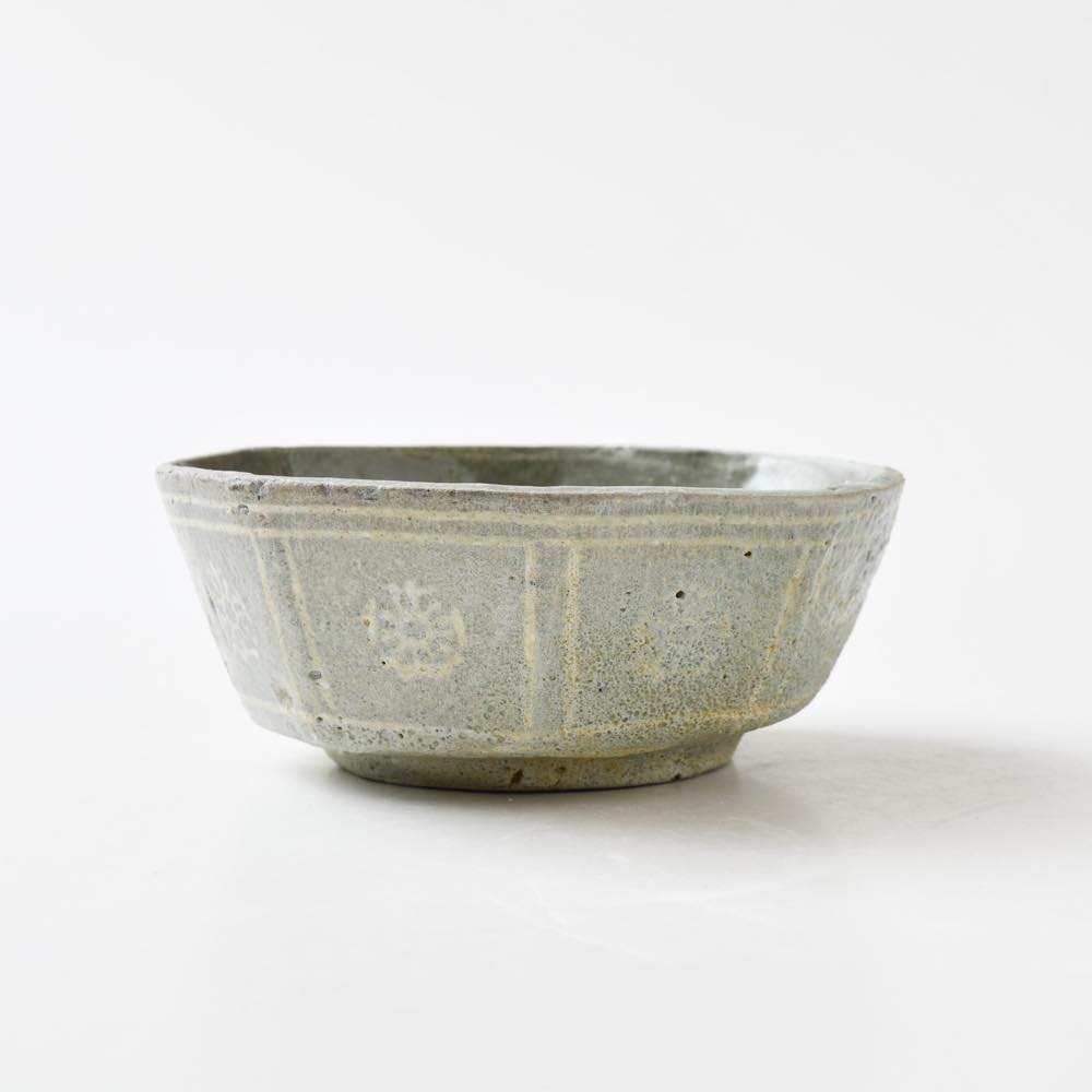 朝鮮 高麗青磁 象嵌八角鉢 ｜ みんげい おくむら （日本と世界の民芸）