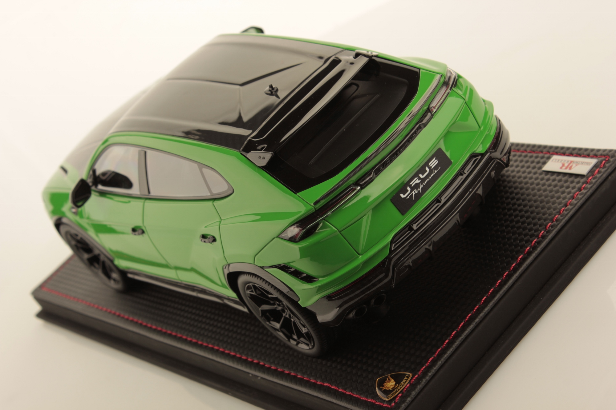 Lamborghini Urus Performante 1:18 | MR Collection Models