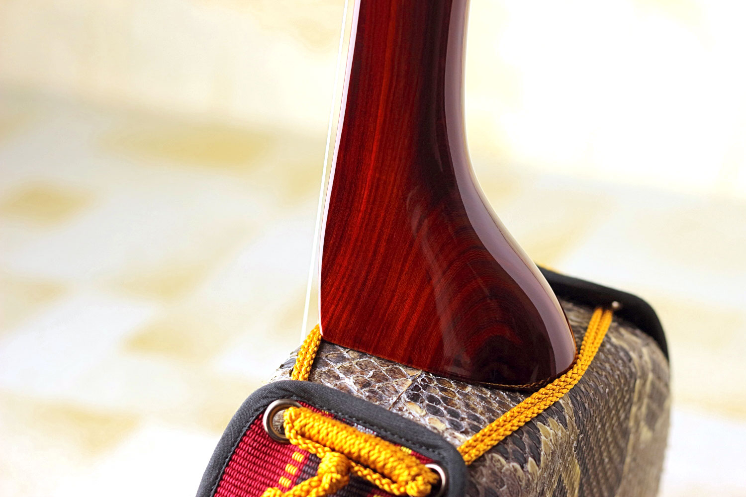 紫檀三線セット｜三線専門店ナビィ三線｜気品ある木目の紫檀三線