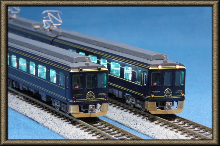 近鉄16200系観光特急「青の交響曲」3両編成