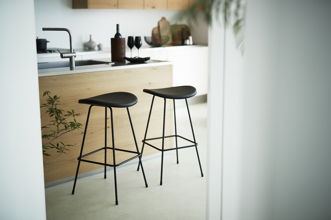 プランクトンハイスツール チーク | 業務用家具製造卸売｜株式会社