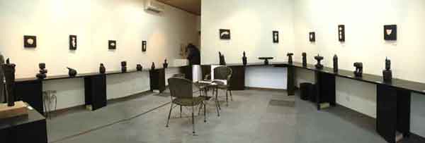 砂丘館・クリップ オモクロイやきもの 佐藤公平展