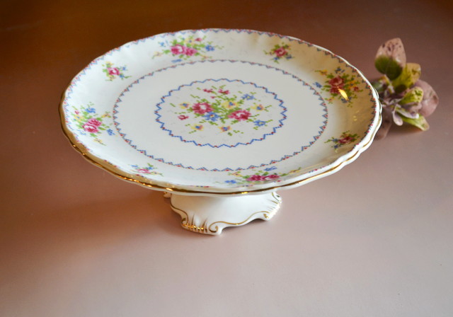 Antique Sam's Collectionロイヤルアルバートプチポワンディナーセット