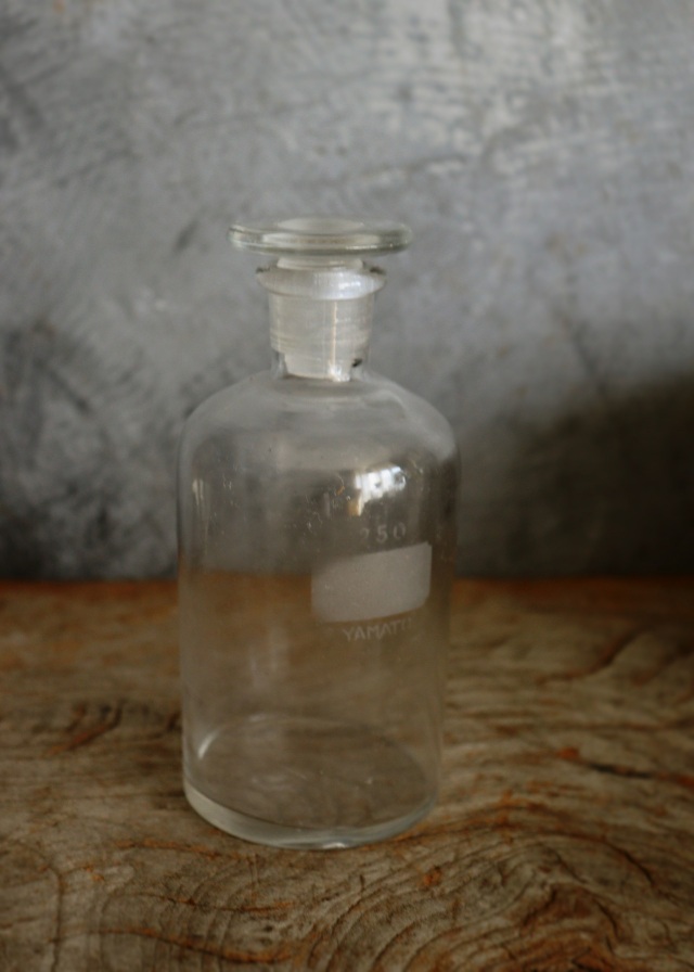 薬瓶 ガラス瓶 小瓶 蓋付瓶 ガラス 古道具Antique Sam's Collection